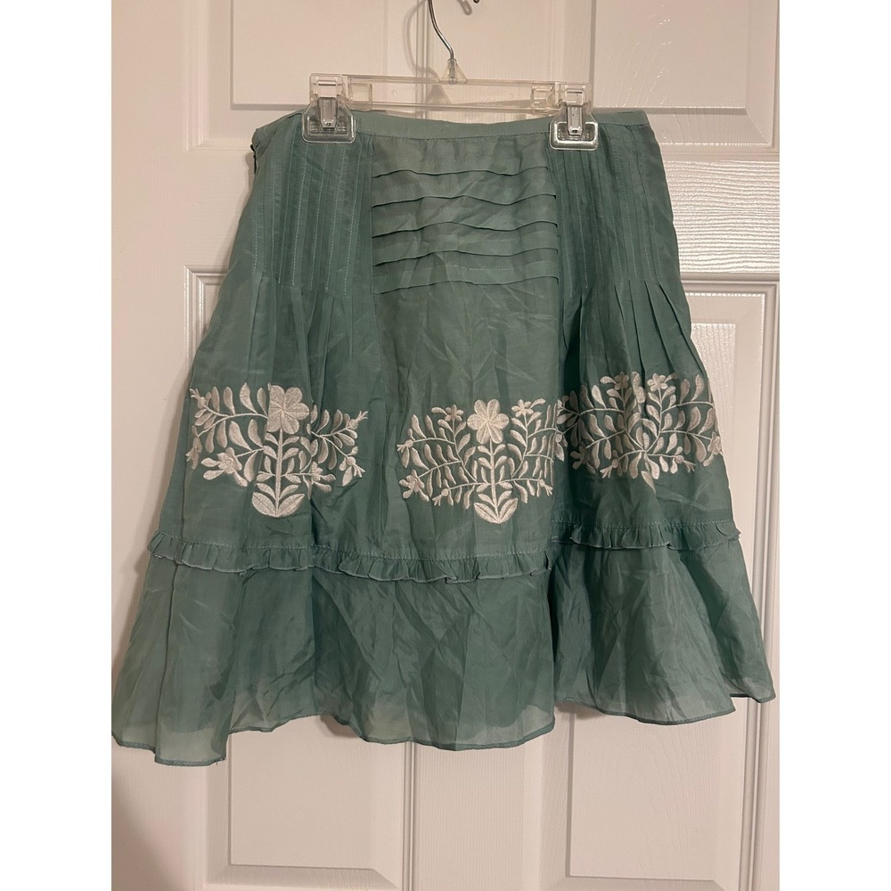 Frenchic Sage Green Embroidered Floral Pintuck Mini Skirt Womens Size Medium